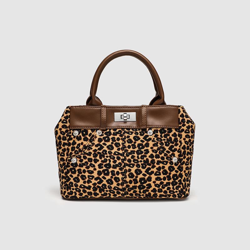 

Spring Super Fire Niche Leopard Print Bag Women S Popular Versatile Messenger Bag Exquisite Portable Bucket Bag цветной печати леопарда