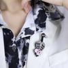 Blucome Custom New Acrylic Crane Brooch Pin Fashion Cute Bird Animal Brooch Badge For Women Lovely Banquet Party Accessories