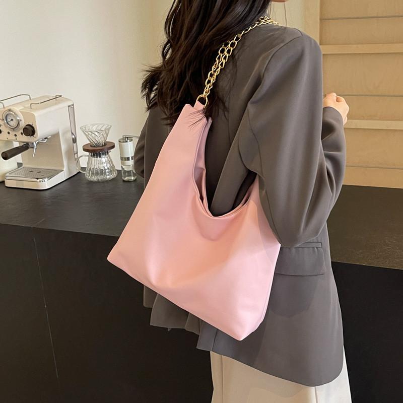 Chic Vintage Large Capacity Tote Bag Fashionable Shoulder Bag For Daily Use
