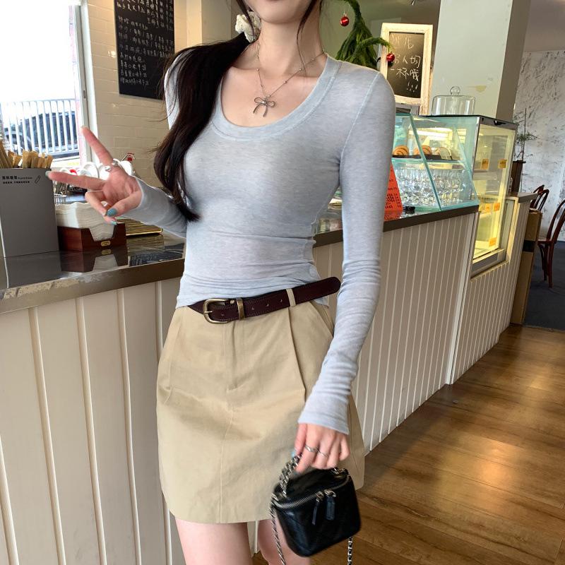 Elegant French Style Long-Sleeve Women's Slim Fit Top - 2026 Autumn/Winter Round Neck Base Layer