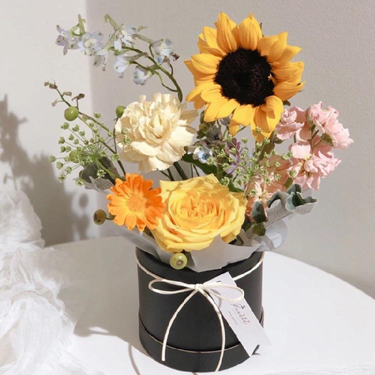 Two Tiny Floral Display Buckets Sturdy Base Gift Wrapping Boxes For Artistic Arrangements Home Or Office Decoration Use