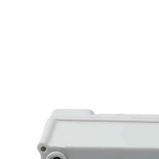 IP54 Wall Mounted Power Distributor 2-Pin 250V 16A With 1P+N FI Switch And 63A Breaker For Construction Sites And Workshops