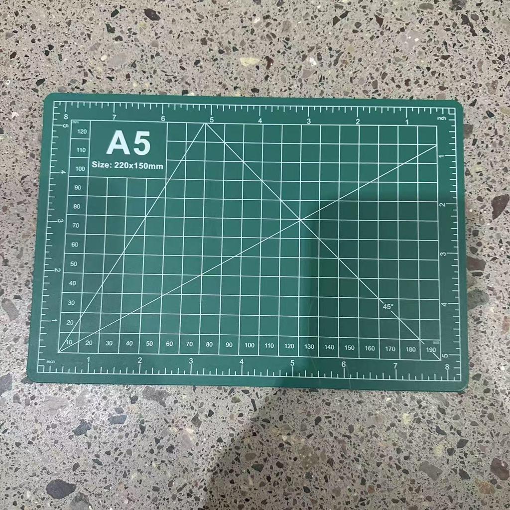 Umweltfreundliche A4 Schneidematte 2,3 mm - Handgefertigte Kunst- und Gravurplatte, verschiedene Stile verfügbar