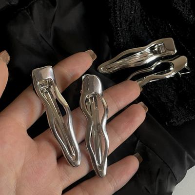 Metal Dalga Tokalarım Özel İlgi Tasarımı Soğuk Rüzgar Ins Klip Bang Klip Ördek Gagası Klip Yan Klip Firkete Headdress Kadın