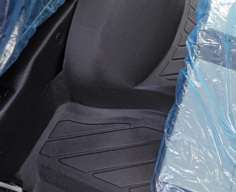 TPE Waterproof, Wear-Resistant Front Floor Mats for Foton Xiangling M1 Single-Row Flatbed Trucks