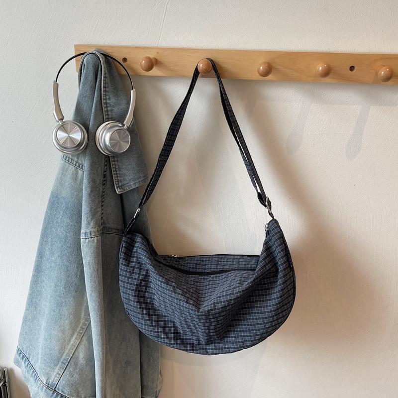 Nylon Plaid Shoulder Bag With Zipper Closure For Casual Daily Use