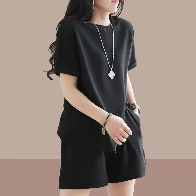 Women's 2 Piece Outfit Short Sleeve T Shirt And Shorts Set Loose Fit Solid Color Casual Summer Tracksuit