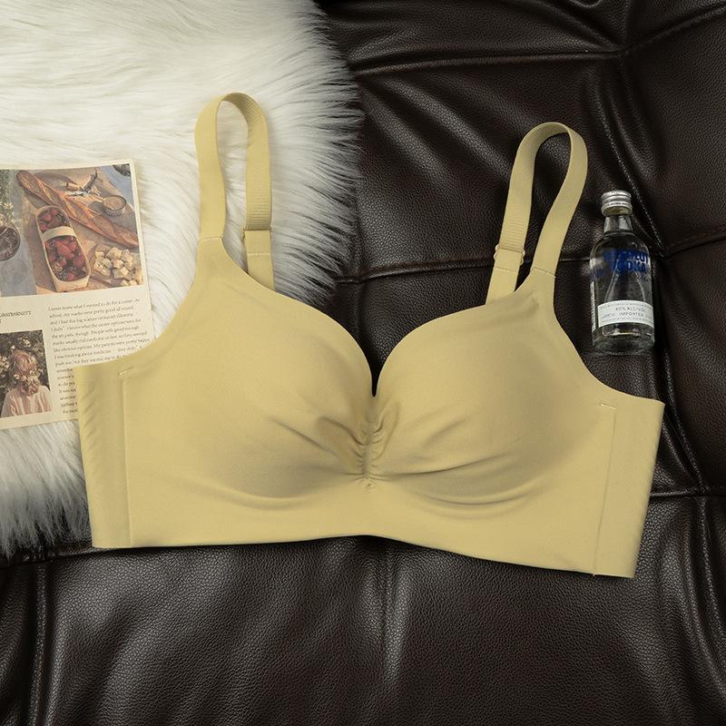Japanese seamless underwear women gather small breasts and show large steel rims bra close breasts women's comfortable adjustment bra