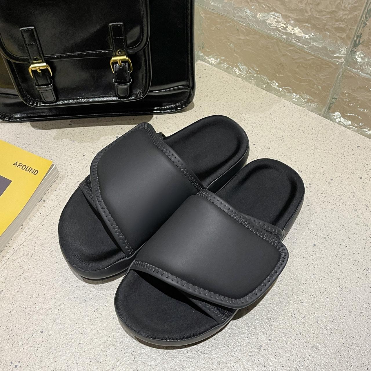 

Minimalist Single Band Slide Sandals Solid Color Women Slippers 2024 Summer New Outdoor Sandy Beach Open Toe Flat Shoes 35 чёрный