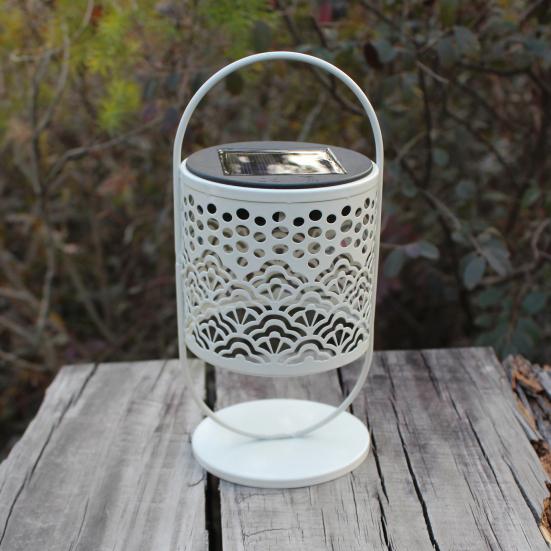 Solar-Eisen-Hängelaterne Vogelkäfig Blatt Stern Schmetterling Wasserdicht Außen Garten Dekoration Hohl Einfach Aufhängbar Landschaftsbeleuchtung für Terrasse Hof