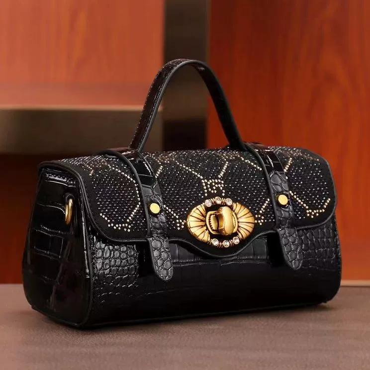 

2024 Новая летняя модная мини-сумка через плечо