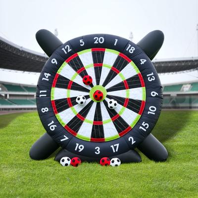 Riesiges aufblasbares Fußball-Darts-Spiel Kick-Schießspiel Kommerzielles aufblasbares Fußball-Dartboard Outdoor-Spiele für Kinder Erwachsene