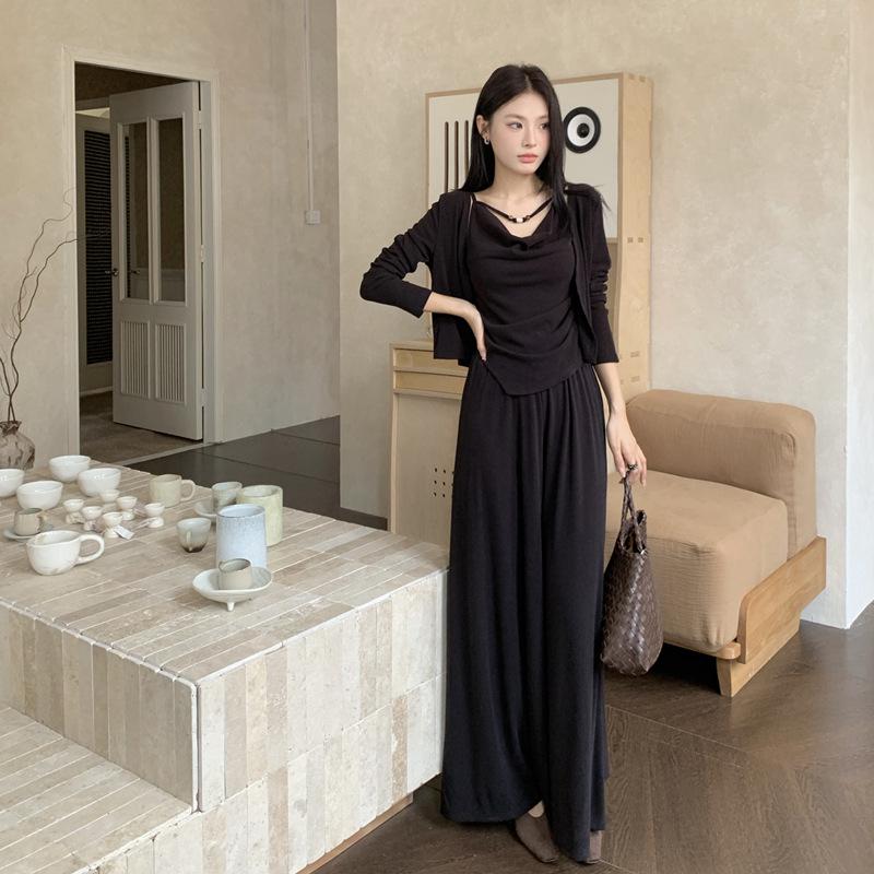 

Plus Size Early Spring 2025 Knit Camisole Cardigan & Wide Leg Pants Three-Piece Outfit 3XL