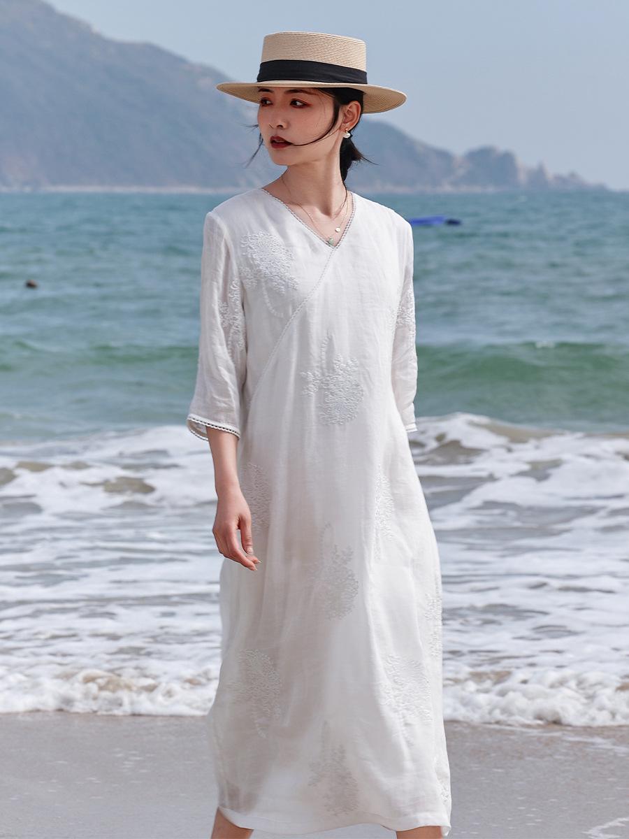 Women s 2026 Summer White Linen V-Neck Embroidered Qipao Dress with Artistic Three-Quarter Sleeves L