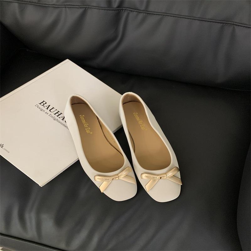 Women's square head shallow mouth single shoes women's middle heel spring and autumn new Korean version French temperament gentle fairy thick heel eve
