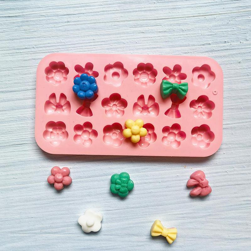 1Pc 18Cavities Flower Bow Tie Silicone Mold Diy Pudding Ice Baking Tools Biscuit Pastry Dessert Fondant Candle Cake Mold