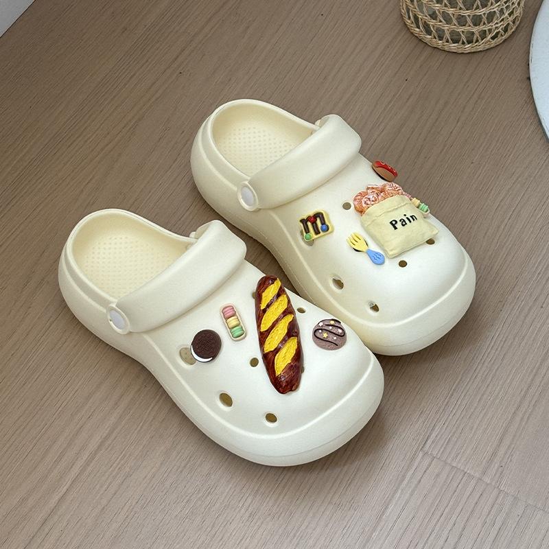 Hole Shoes Women's Summer Outer Wear Breathable, Non-slip and Non-smelly Feet Beach Sandals Thick-soled Heightening Bag Head Slippers