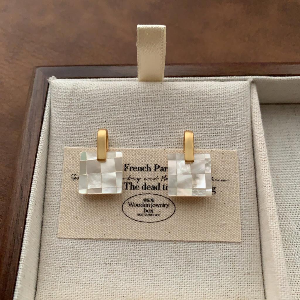 Simple And Sweet Atmosphere Pearl Multi-Color Stud Earrings, Advanced Not Monotonous And Versatile, Simple And Generous Light Luxury Earrings