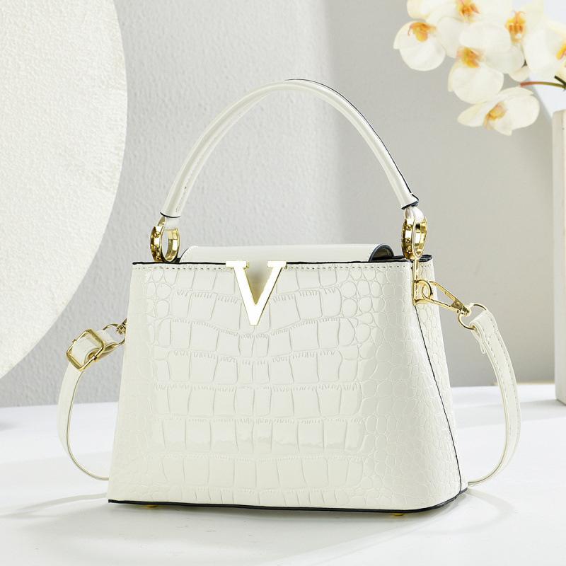 Versatile and Fashionable Crocodile Patterned Handbag, Casual Commuting Shoulder Bag, Retro Design Women's Crossbody Bag