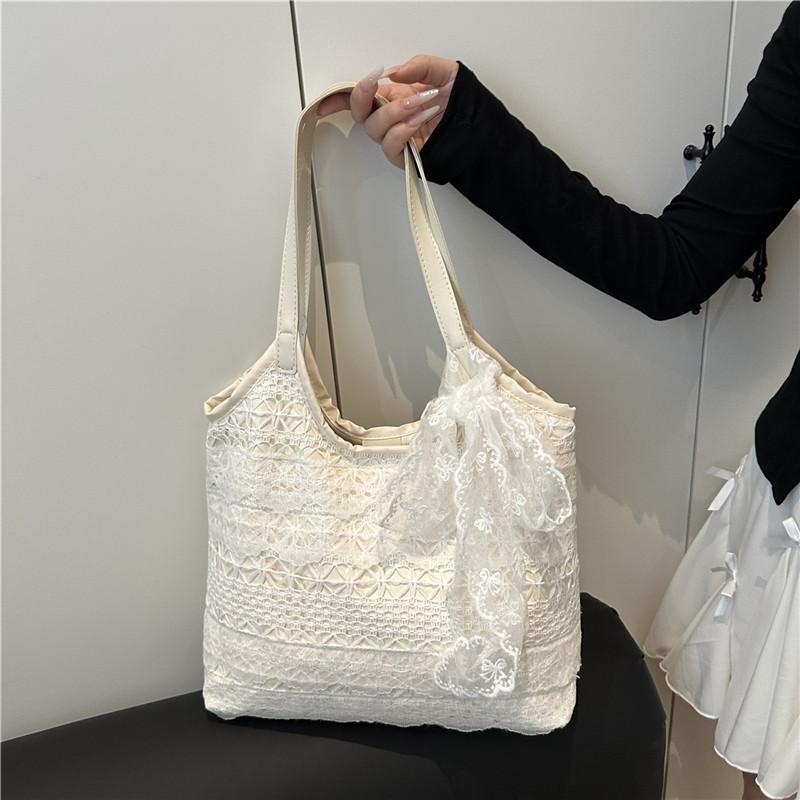 Silk scarf versatile temperament fashion tote bag women's lace summer foreign style commuting new solid color simple shoulder bag