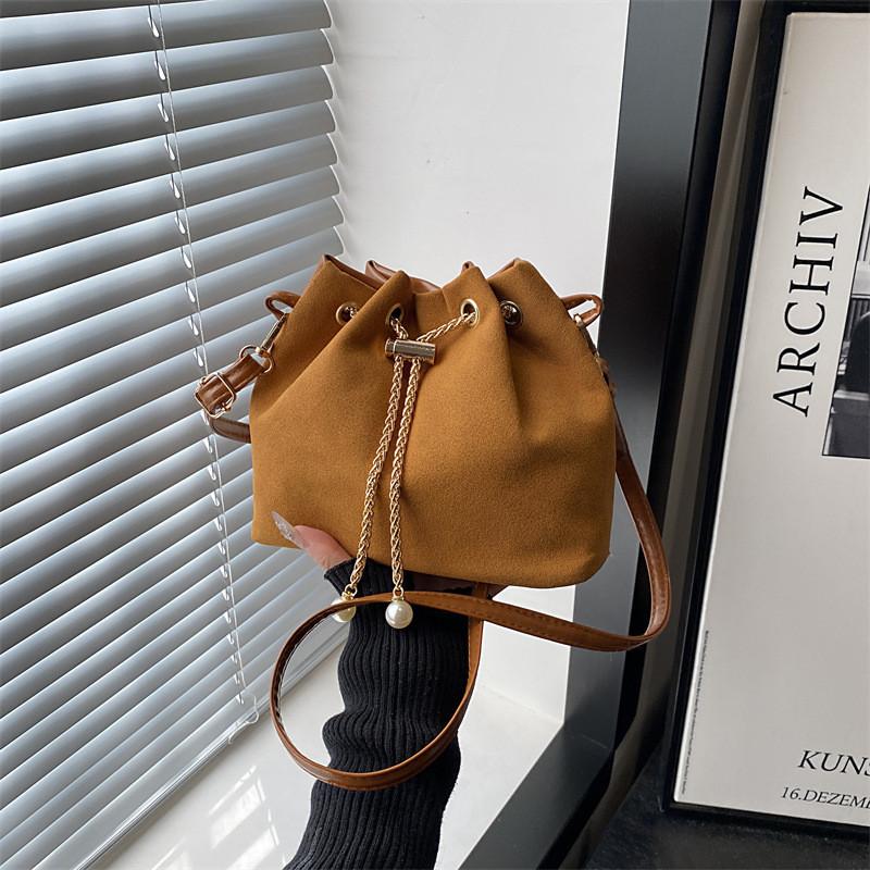 Minimalist Water Bucket Bag With Drawstring Closure For Daily Casual Wear