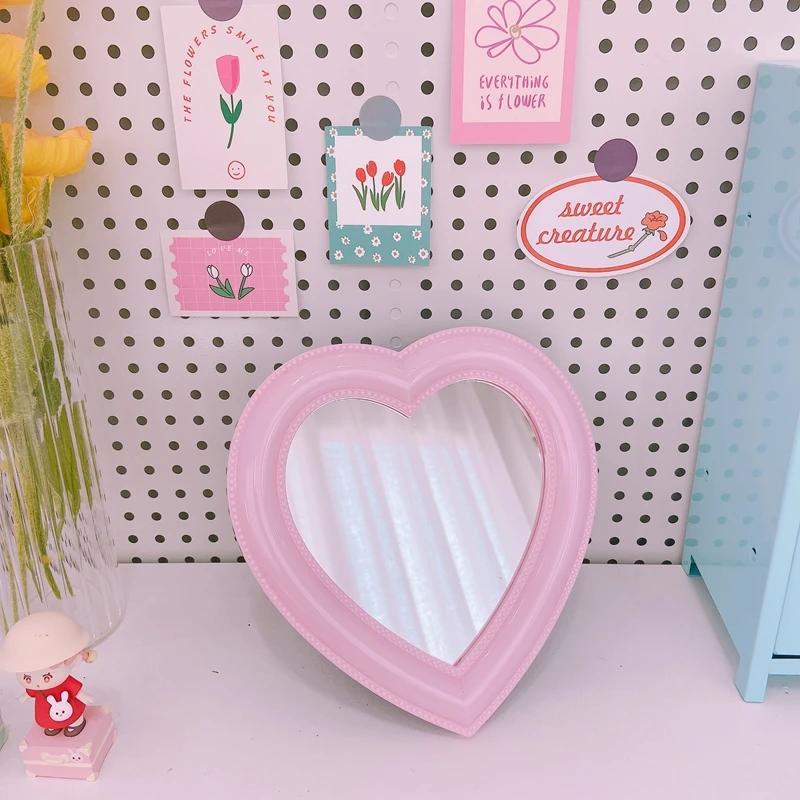 

Кавайное декоративное зеркало в форме сердца в стиле ИНС, винтажное зеркало, настенное зеркало для украшения спальни девочки, 2025 оптом