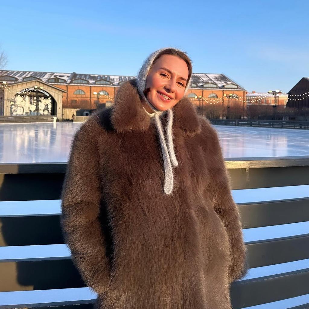 2024 Winter New Imitation Fur Women's Coat Medium and Long Loose Imitation Fox Plush Coat