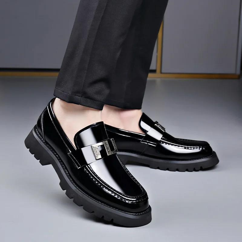 FashionDesigner New Thick Soled Bright Metal Men's Loafers Fashion Square Head Leather Lightweight Slip-on Retro Plus-size Man Shoes
