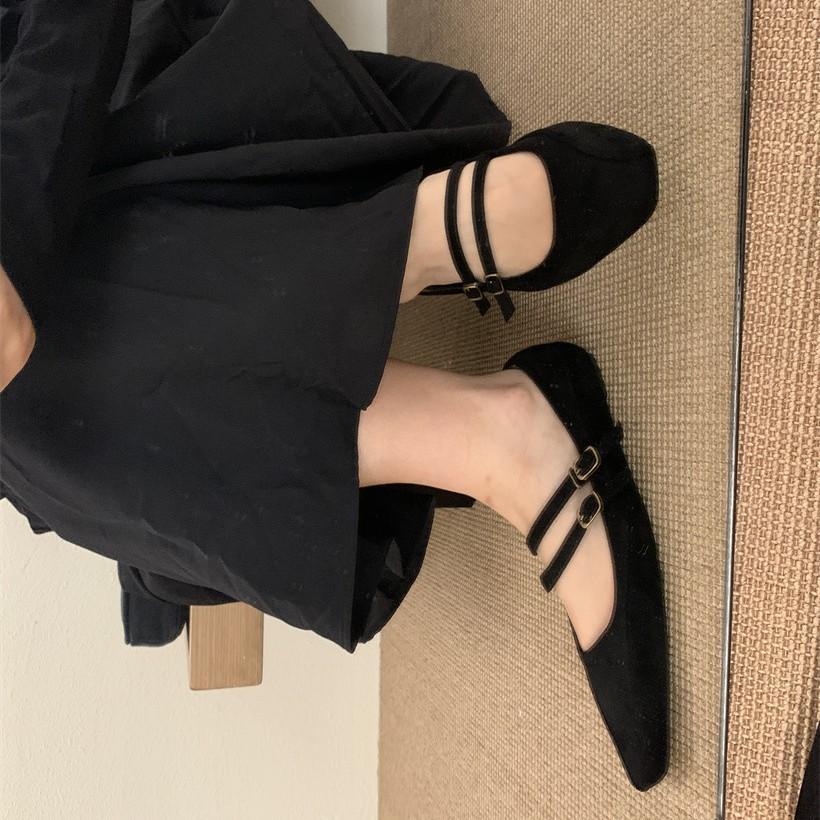 New Medium Heel Small Leather Shoes Beef Tendon Sole Large Size Comfortable Wedge Heel Square Head Buckle Casual Four Seasons Wear Women's Single Shoe