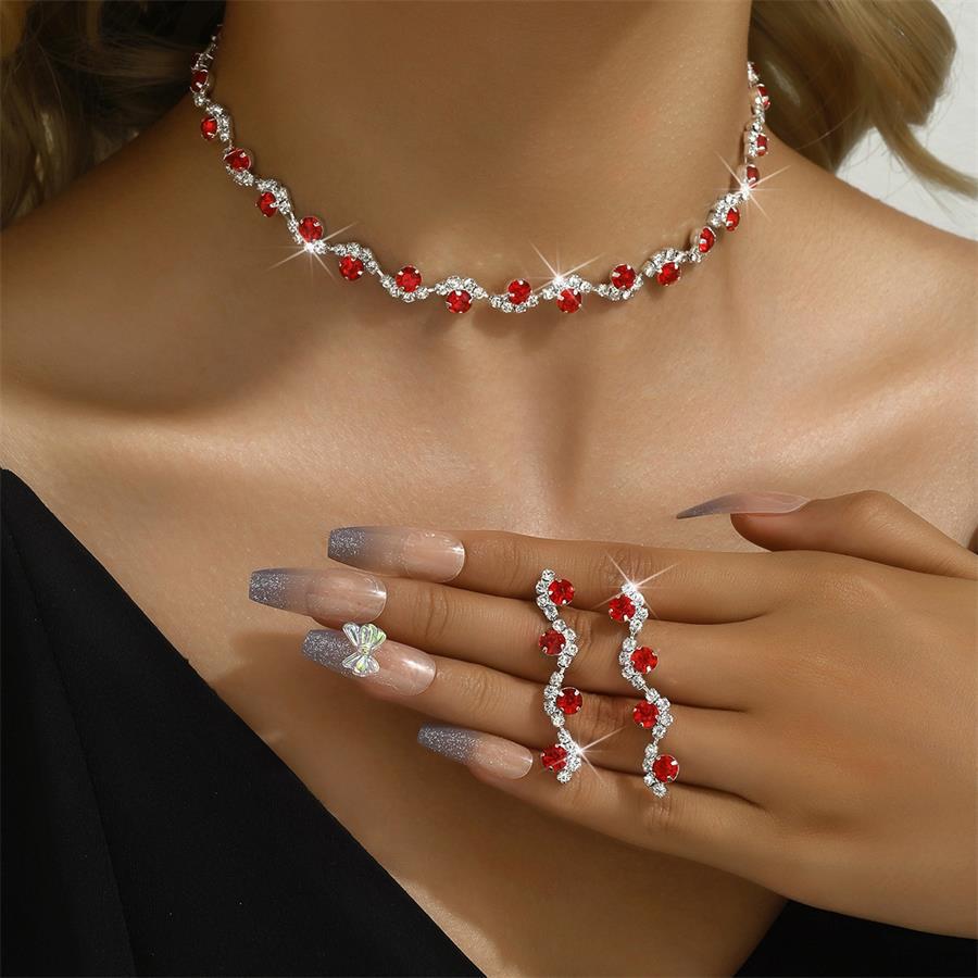 Mode Anzug Halskette Ohrringe Welle Diamant Strass Einfache Halskette Damen Abendessen Accessoires Tragen