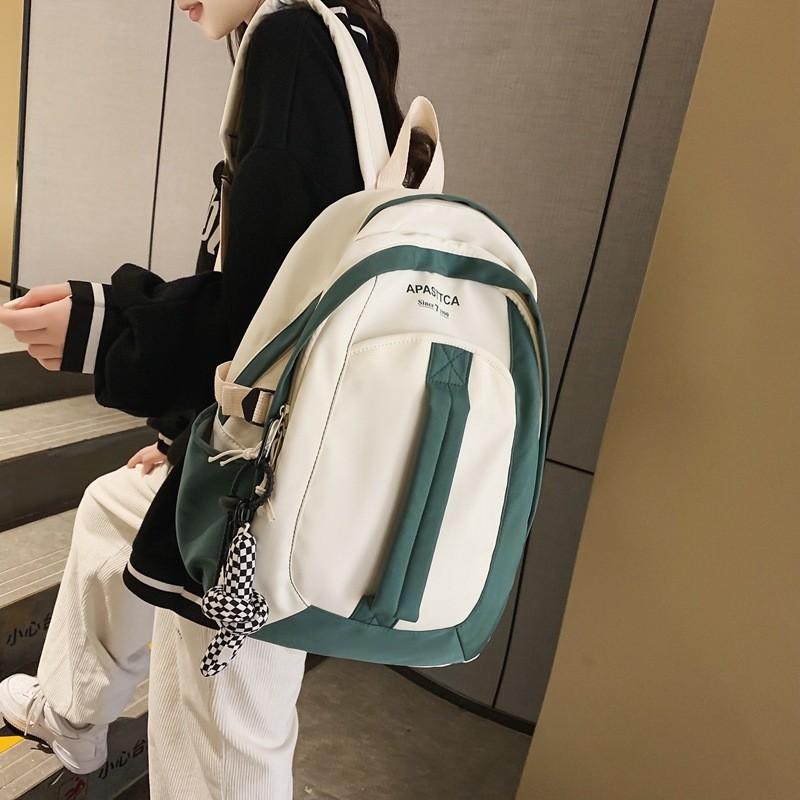 Harajuku Style Backpack For Women And Men With Large Capacity And Zipper Closure