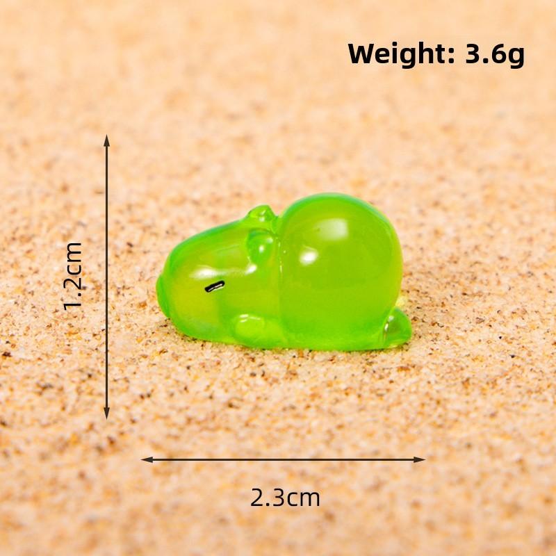 Micro Landscape Noctilucent Resin Figurine With Cute Capybara Design For Home Decor And Gift Giving