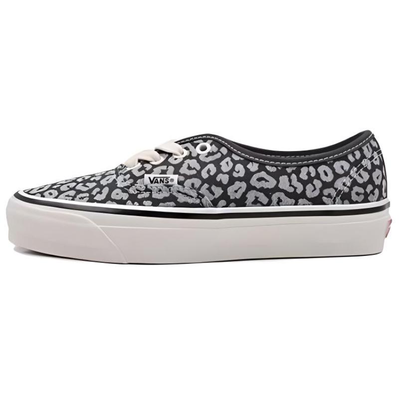

Vans Mte Authentic Reissue 44 Black White Sneakers VN000CT71XM 37