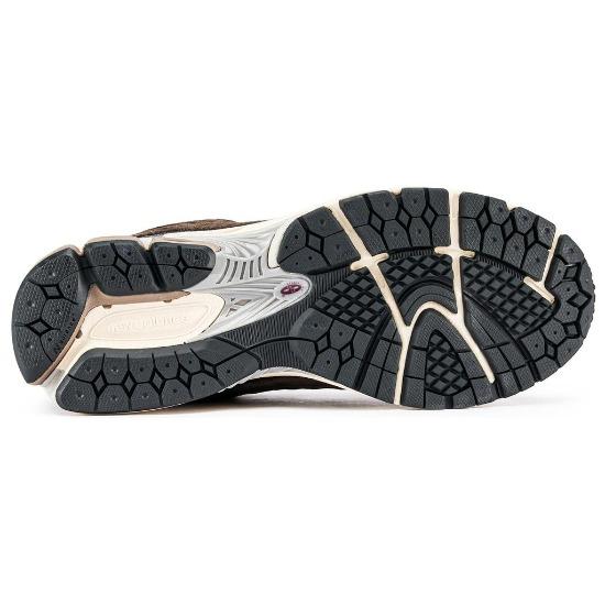 New Balance 2002R Lunar New Year - Rich Earth Unisex-Sneaker Braun M2002RLY