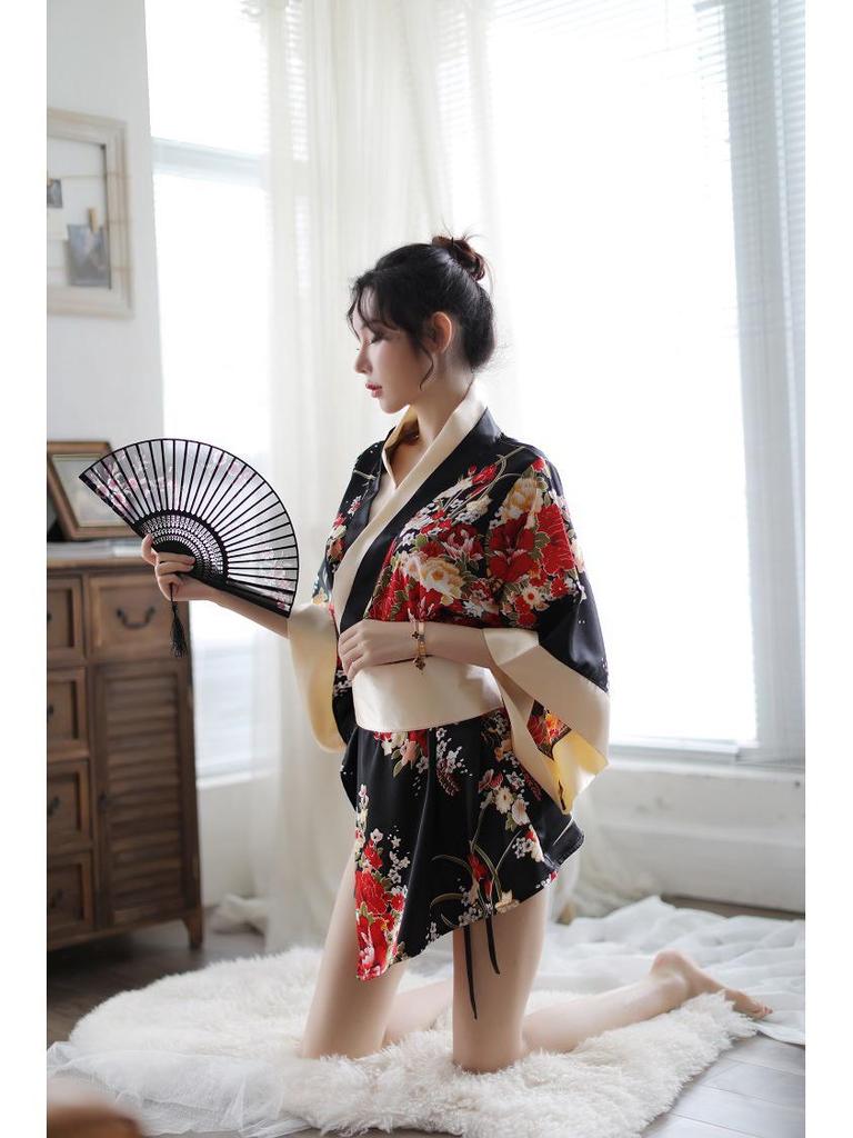 Sexy Deep V Japanese Kimono Bathrobe Set for Women – Playful, Cute, and Perfect for Role-Playing