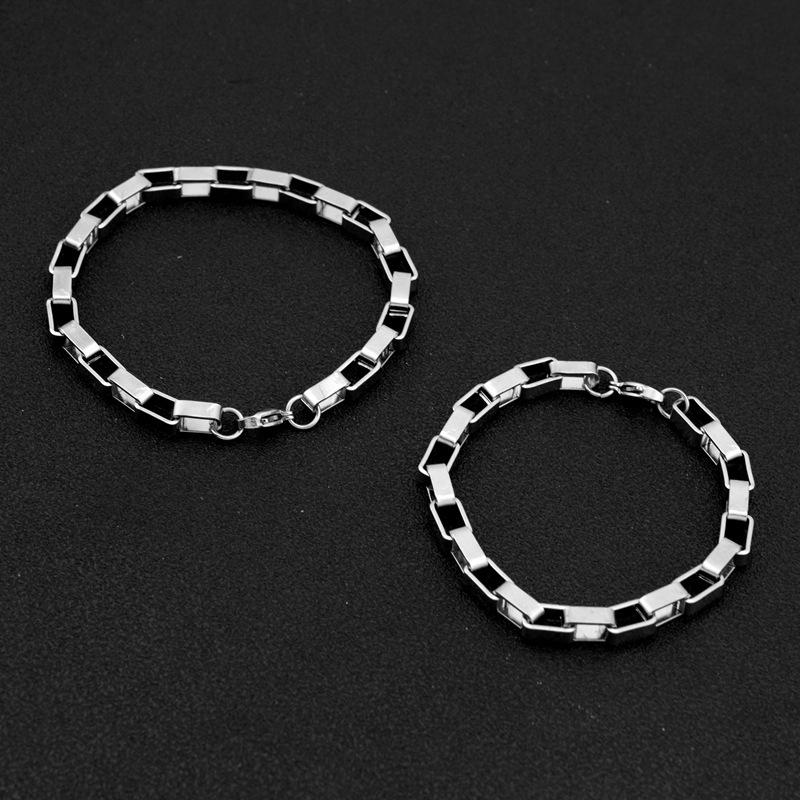 Personalizovaný náramek z titanové oceli pro chlapce: Stylový, Odolný Krabičkový Řetízek - Trendy Unisex Design, Který Nebledne