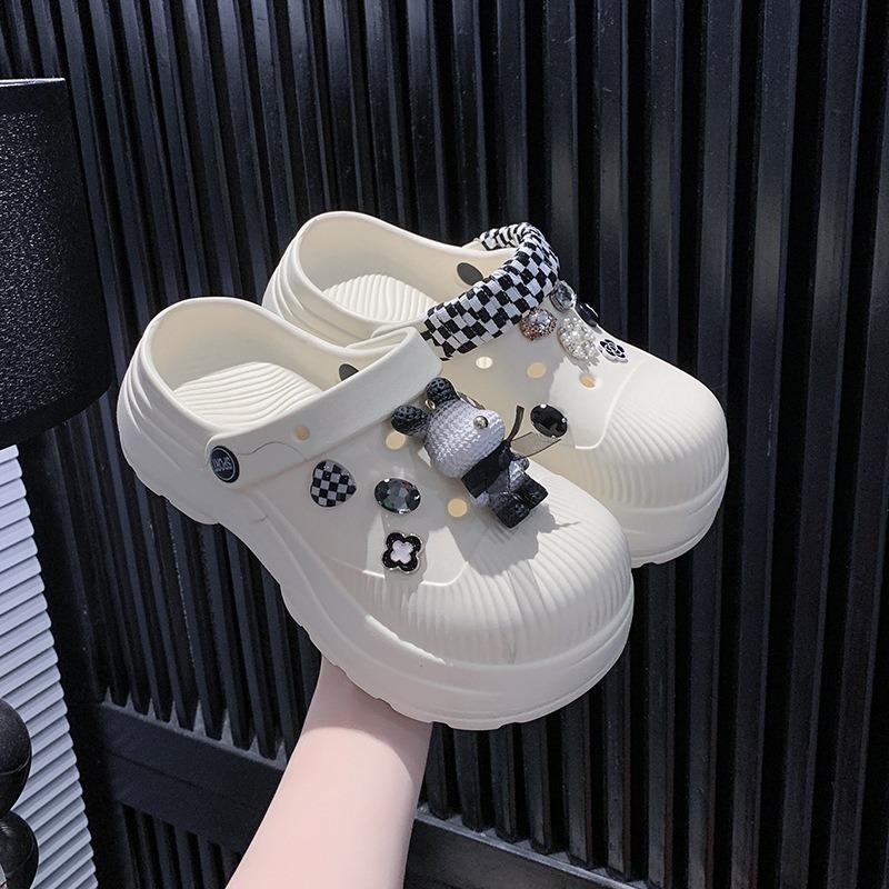 Cute cartoon hole shoes women's spring new wear non-slip deodorant beach seaside heightening sandals