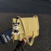 Minimalistische vielseitige lässige Messenger-Tasche für Damen 2026 Neues Modell Fashiable für den Weg zur Arbeit, kleine quadratische Tasche unter dem Arm