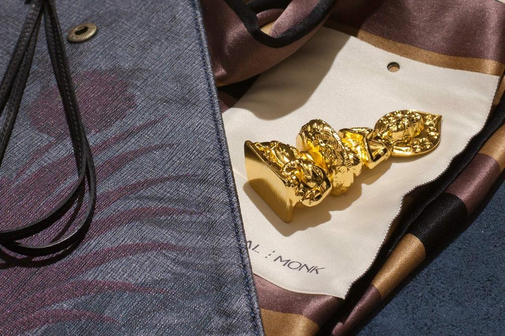 Petite statue bouddhiste dorée par Keishu Divinité protectrice du zodiaque chinois pour les années du Dragon et Bosatsu en Bronze de Takaoka 7,4 cm (Plaqué 24 carats)