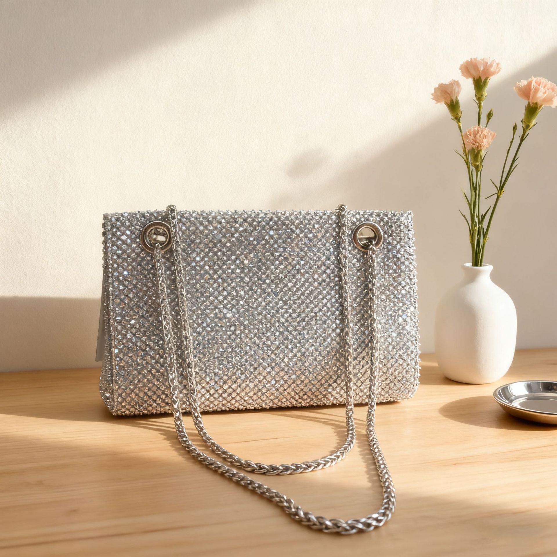 Trendy Women s Resin Diamond Crossbody Bag - Fashionable European and American Design