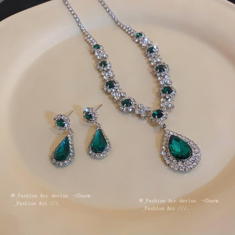 French light luxury water drop diamond stud earrings necklace two-piece set niche temperament collarbone chain fashion high-end jewelry women