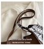 2025 Retro Fashion Large-Capacity Women's Shoulder Tote Bag