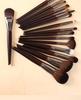 18-Piece Professional Animal Hair Makeup Brush Set - Soft Hair Brushes for Eye Shadow, Powder, and Blush.