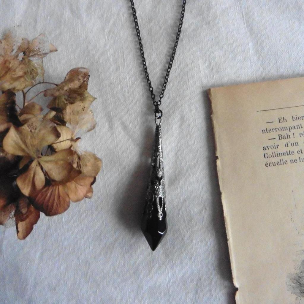 Gothic Crimson & Black Glass Crystal Pendant Necklace