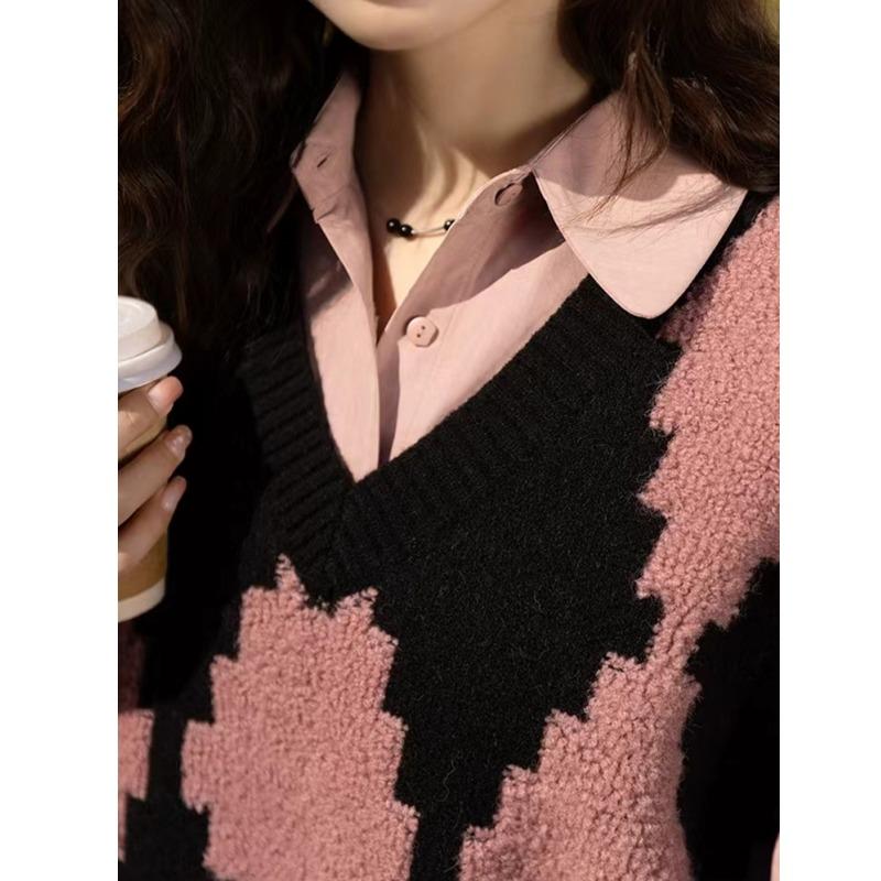 Fashion V-neck Argyle Printed Loose Women's Vest 2025 Spring and Autumn Sleeveless Elegant Knitted Pullover Sweater Tank Tops Female Clothing