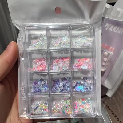 Accessoires pour Nail Art: Perles Nacrées, Perles en Acier, Fleurs à Dos Plat, Papillons, Cœurs, Strass Mixtes