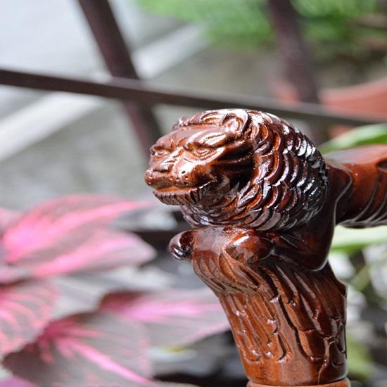 Lion Wooden Carved Walking Stick Cane Elegant Hand Carved Wooden Cane with Intricate Design