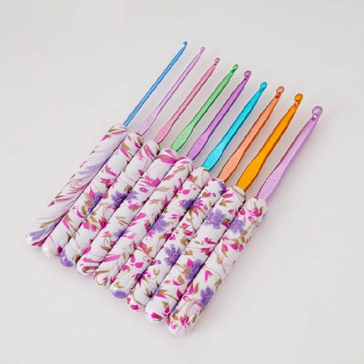 2.5mm-6.5mm Ergonomic Crochet Hooks Set, Crochet Needle for Beginner Hobbyist, Knitting Sweater Scarf Socks Hat Bag