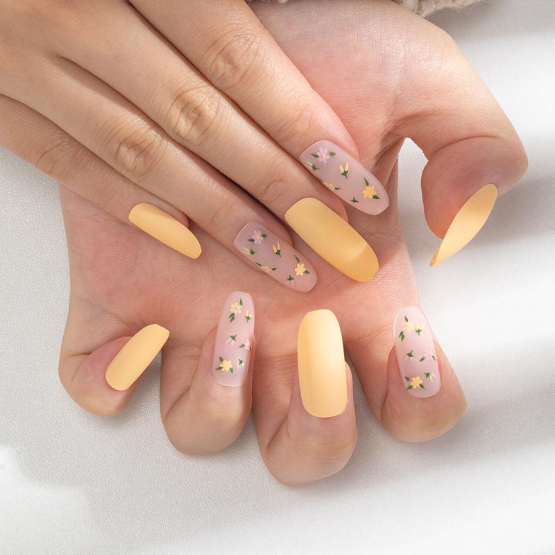 

Yellow Floral Medium-Short Wearable Nail Art Stickers (Removable) Glue Model