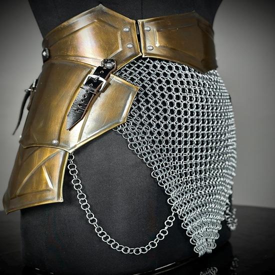 Statečná dáma, Stredoveký rytiersky tasset s retiazkou, Dámsky kostým, Cosplay zbroj, Larpová zbroj Darček